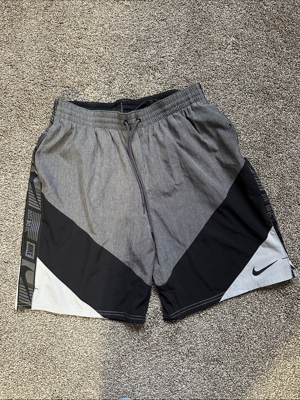 Nike Men’s Swim Shorts size XL